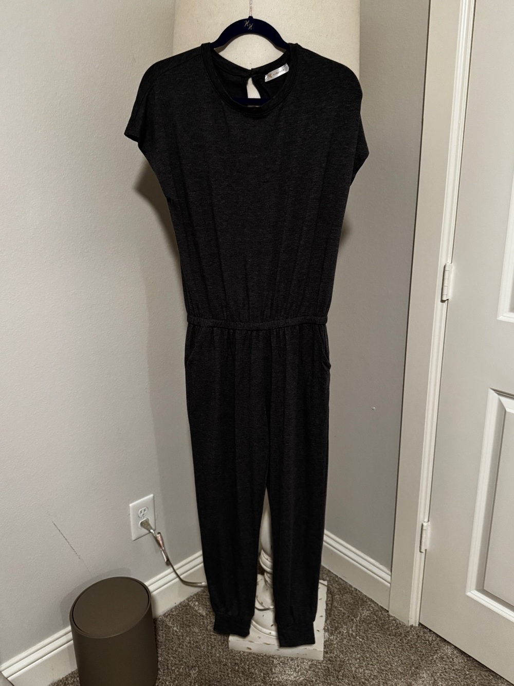 Gray sweatshirt material- Women’s Short-Sleeve Jumpsuit
